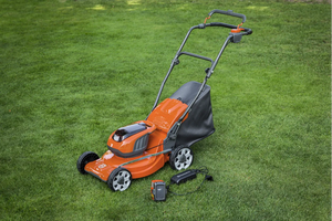 Husqvarna LC 137i  Electric Lawnmower ( with battery & charger )